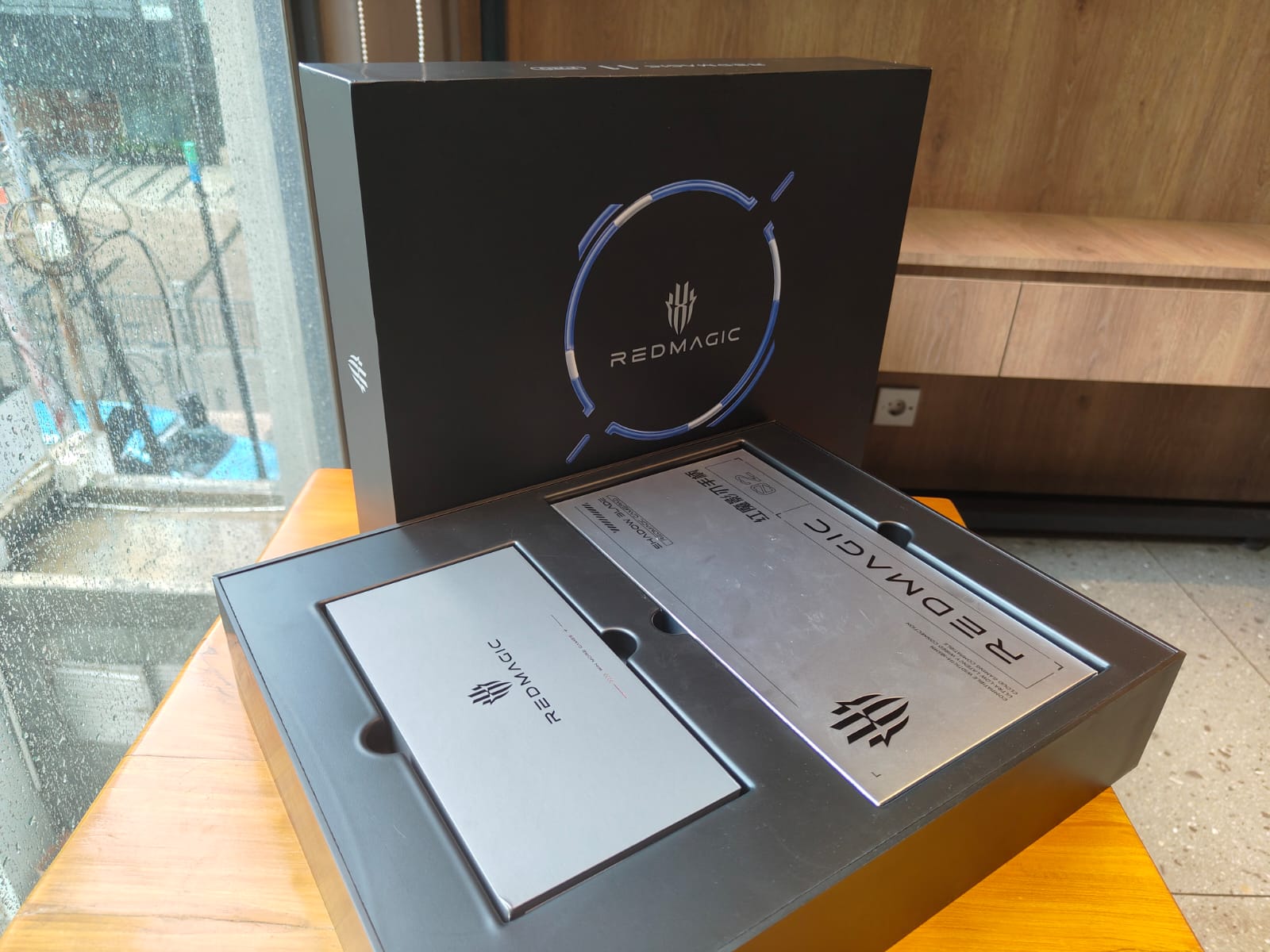 Eksklusif, Unboxing Paket nubia REDMAGIC 11 Pro, Bonus Gamepad!