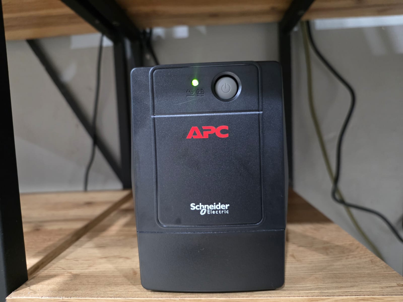 APC Easy UPS, Duet Operasional dan Pelindung Aset UMKM