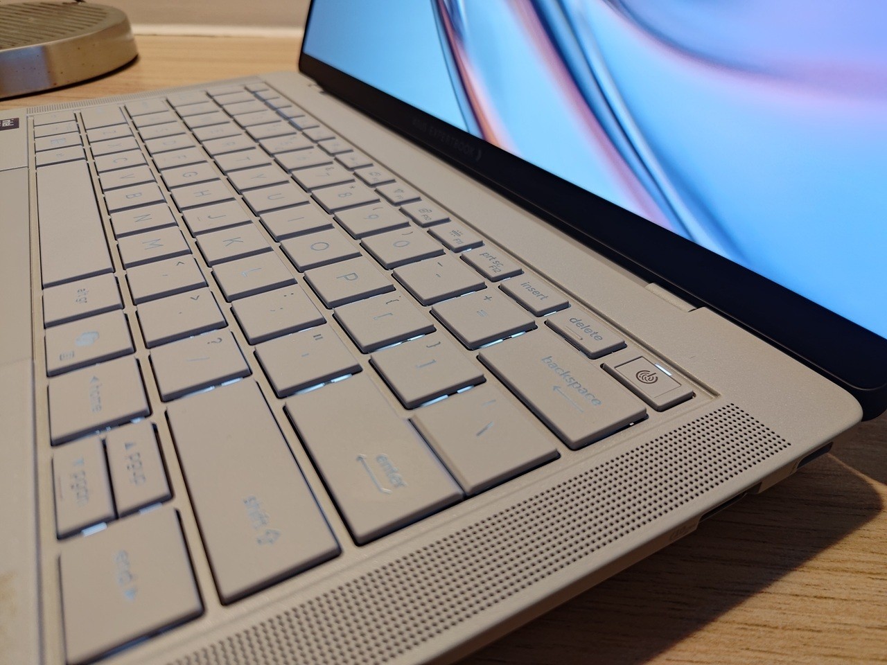 ASUS ExpertBook Ultra - 3a