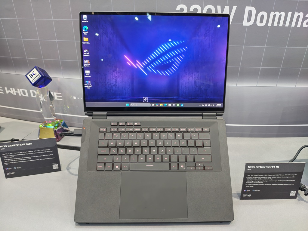 Asus ROG Zephyrus Duo 2026 Meluncur, Laptop Gaming Dua Layar OLED 3K dengan RTX 5090