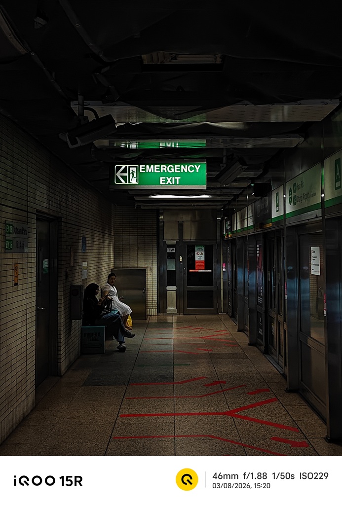 Review iQoo 15R, Baterai Besar dan Spek Gaming Tinggi di Rp7 Jutaan