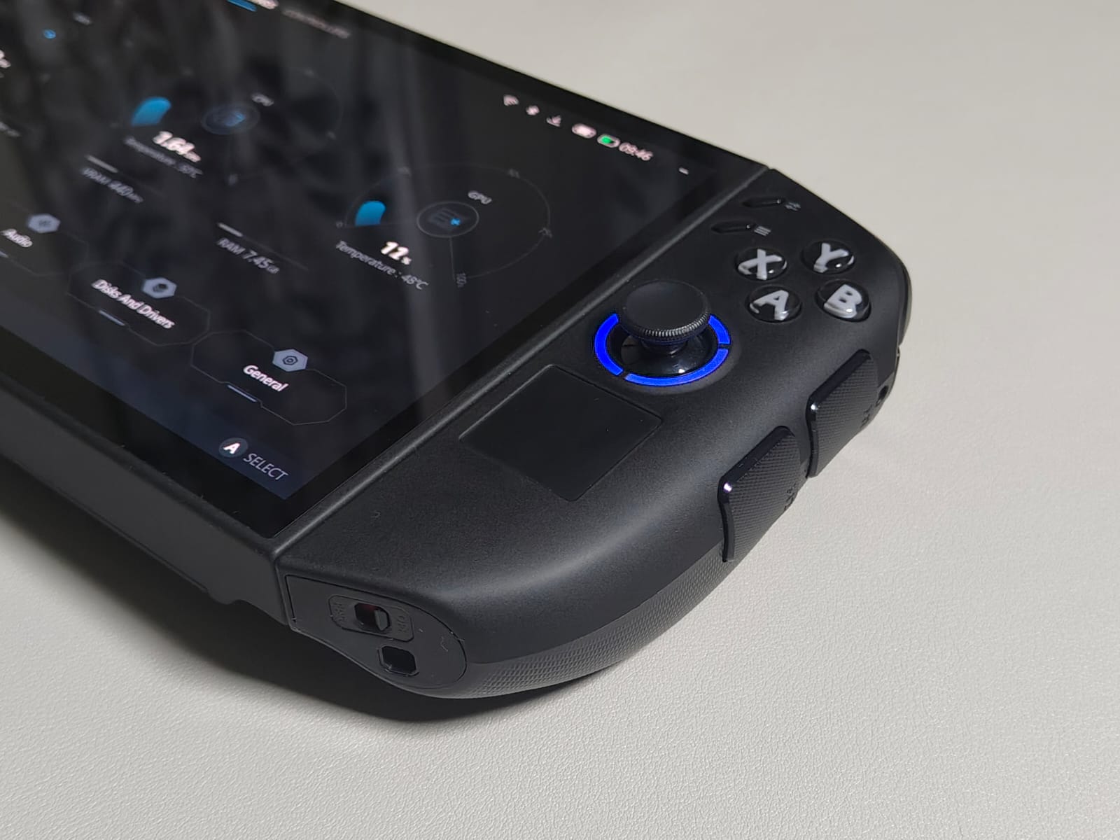 Lenovo Legion Go 2, Memang Handheld Monster