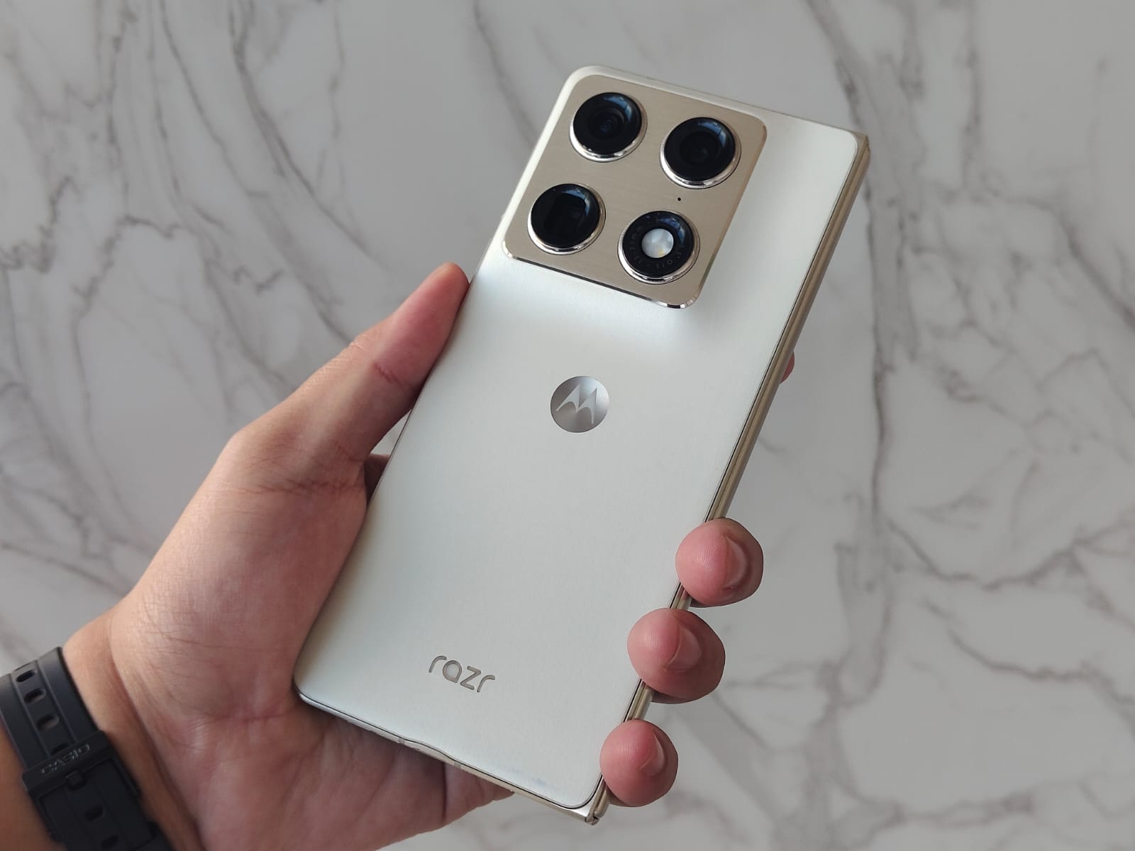 Review Kamera Motorola Razr Fold: HP Lipat yang Akhirnya Tak Lagi Mengorbankan Kamera