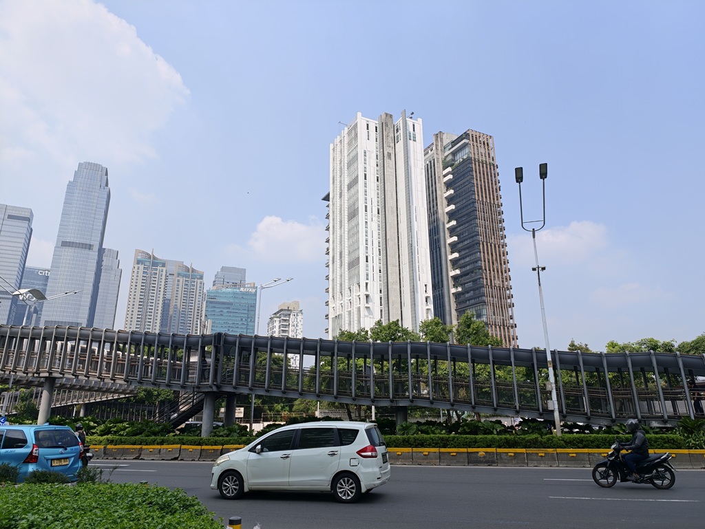 Oppo Find X9 Ultra, Kamera Hasselblad dan Baterai 24 Jam Non-Stop