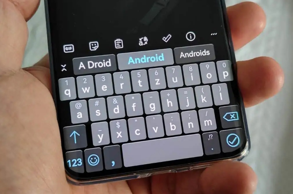One UI 9 Izinkan SwiftKey Dihapus, Tak Ada Lagi di Fold8