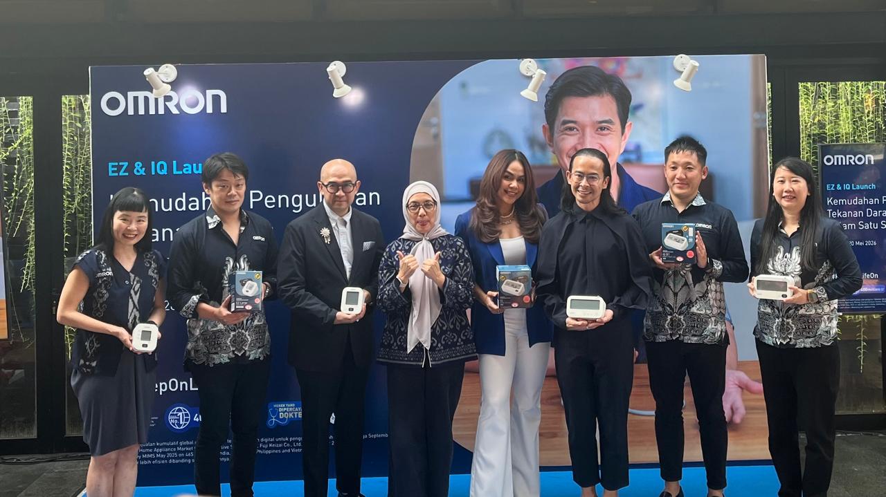 Omron Luncurkan Tensimeter Seri EZ & IQ, Bisa Deteksi Indikasi AFib