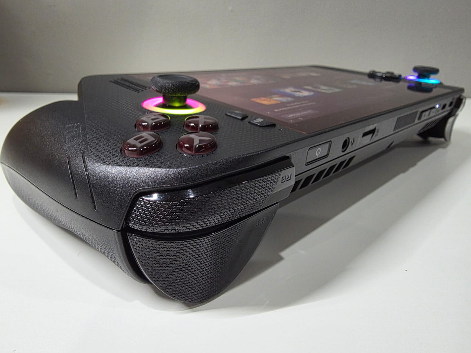 Asus ROG Xbox Ally X, Handheld Gaming Sejati