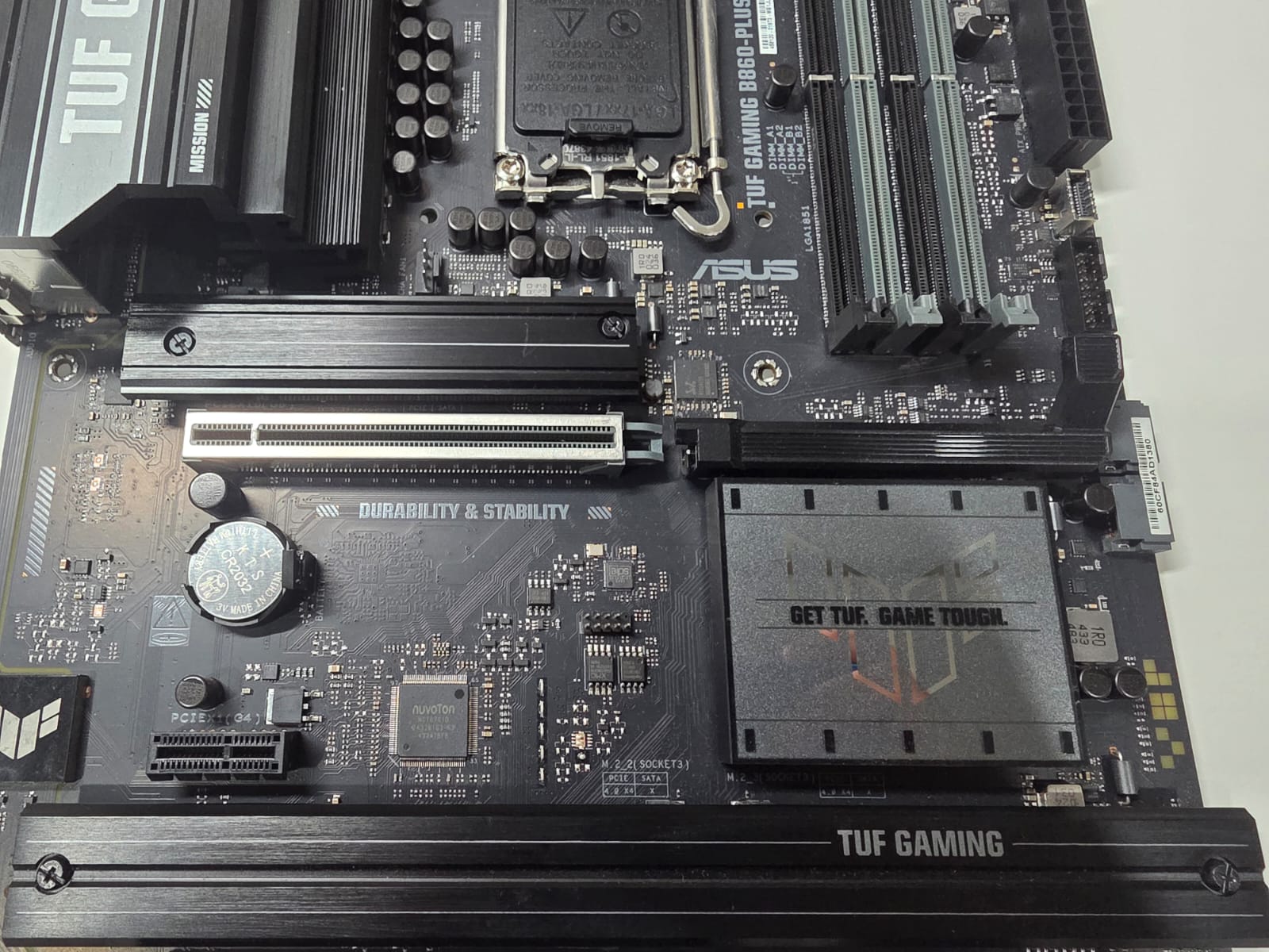 Asus TUF Gaming B860-Plus WiFi, Duet Pas Intel Core Ultra 200S