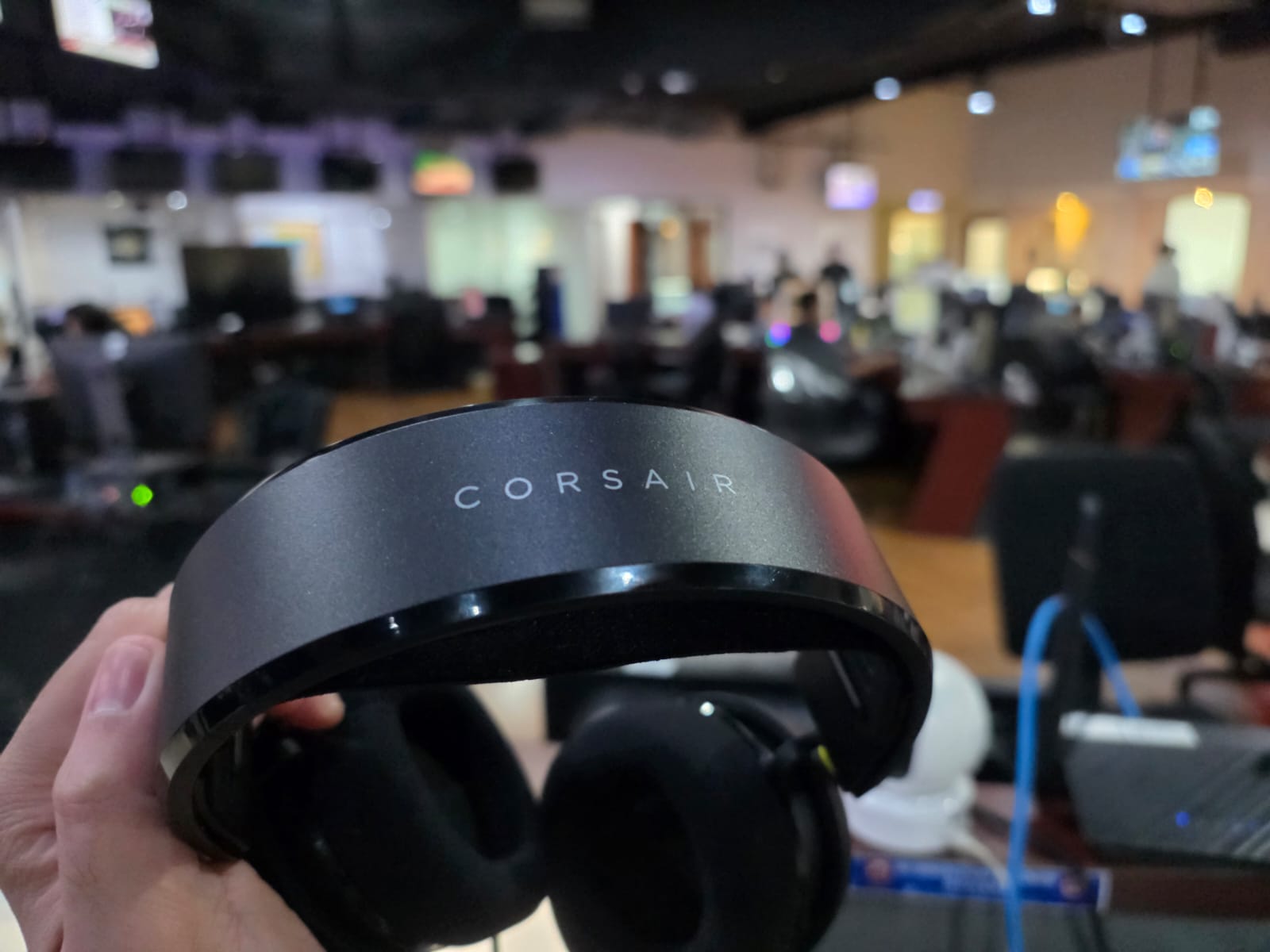 corsairhs35v3w_4