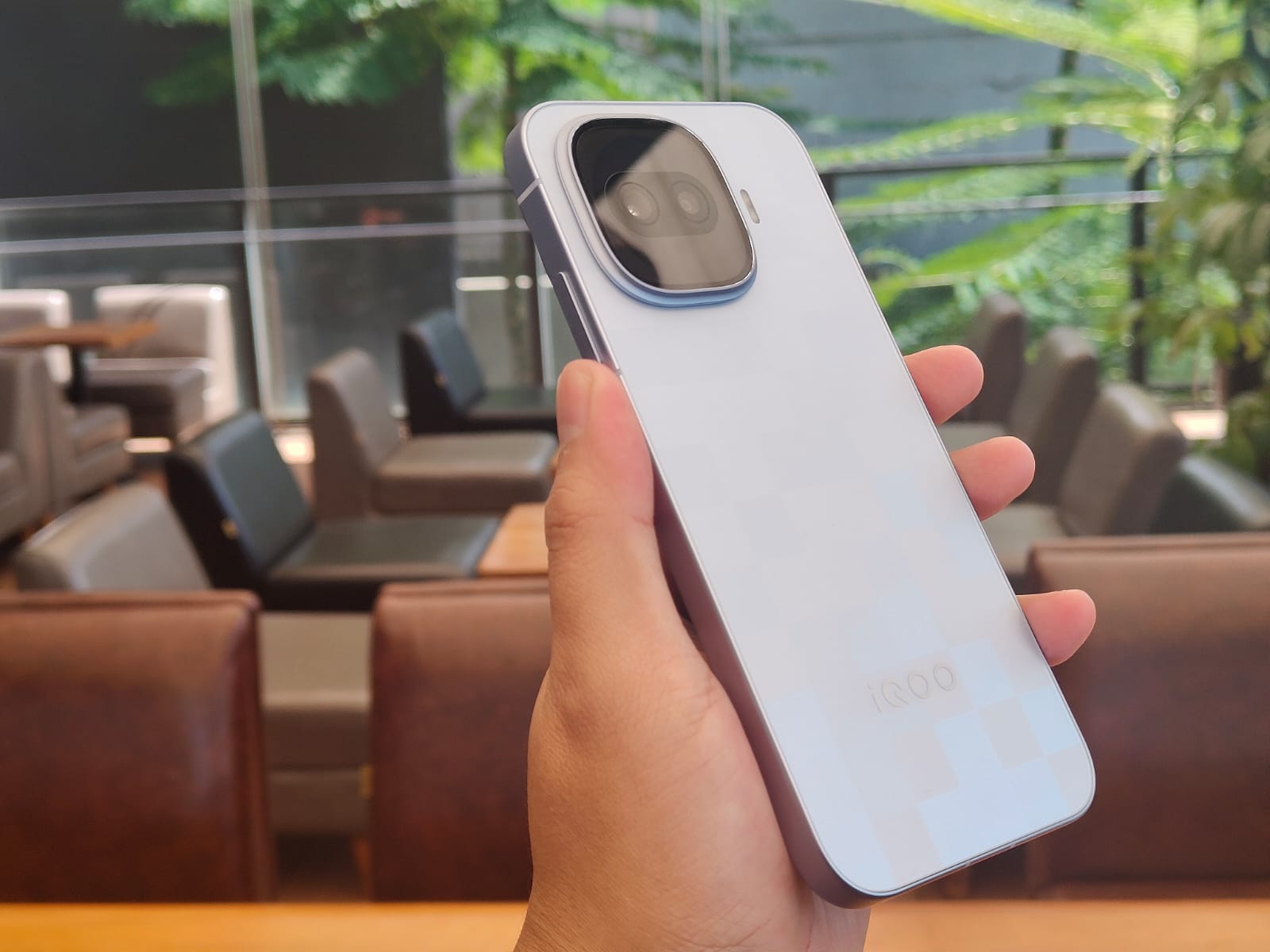 Review iQoo 15R, Baterai Besar dan Spek Gaming Tinggi di Rp7 Jutaan