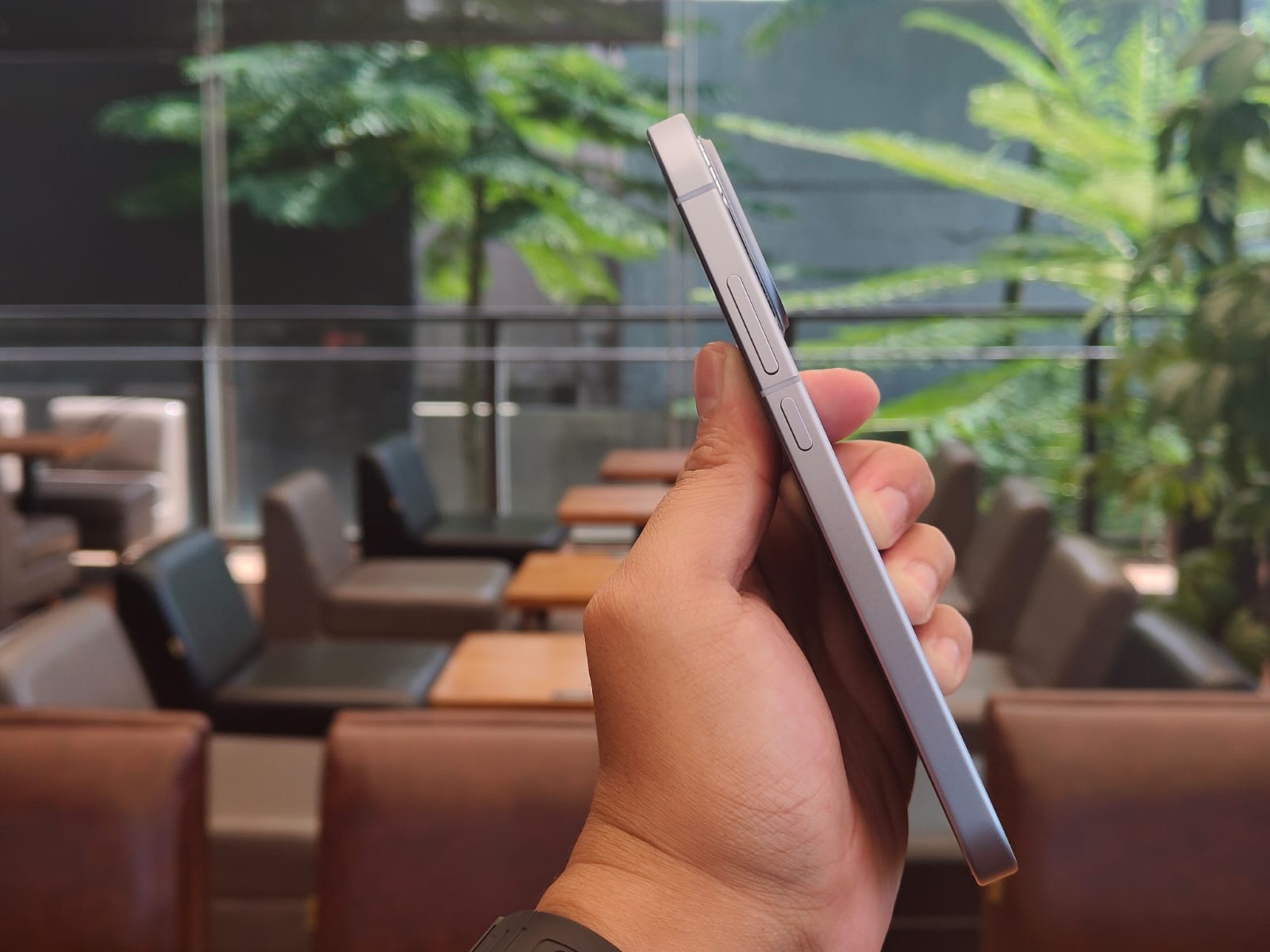 Review iQoo 15R, Baterai Besar dan Spek Gaming Tinggi di Rp7 Jutaan