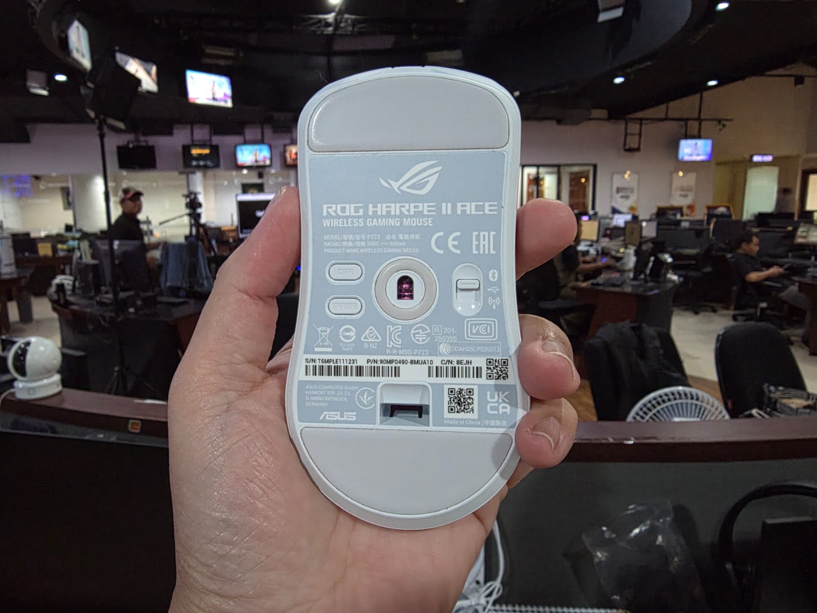 Asus ROG Harpe II Ace, Kompetitif Enteng Banget