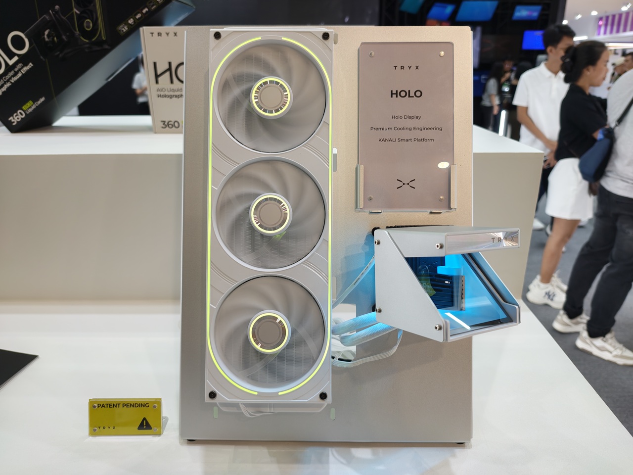 Bukan Lagi Layar, AIO Cooler Punya Tryx Ini Pakai Hologram