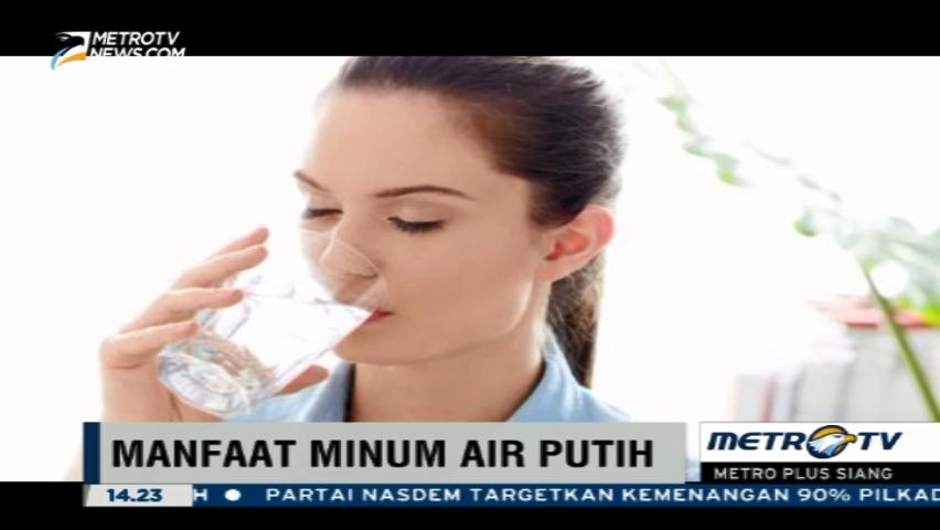 Empat Manfaat Minum Air Putih Medcom Id