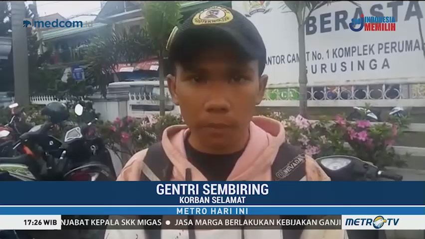 bangunan ambruk